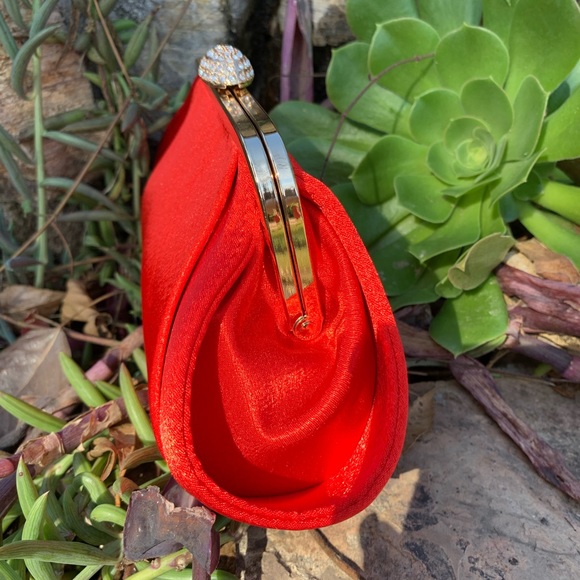 Red Satin Rhinestone Statement Clutch NWT - Picture 3 of 8